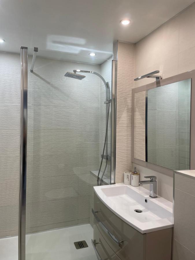 Appartement Neuf Près De La *